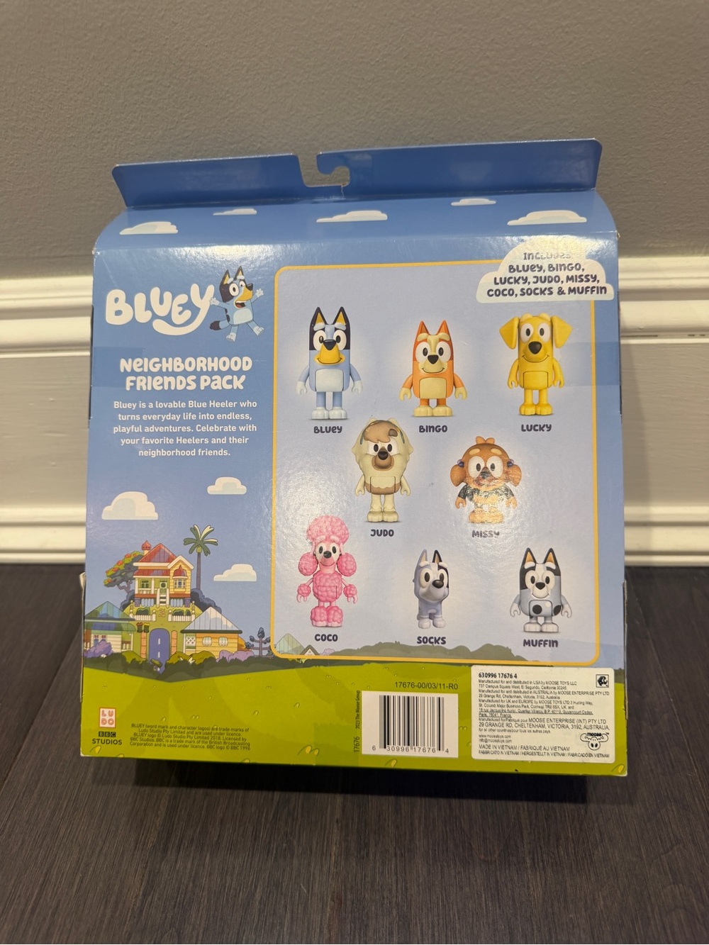 NWT Bluey Neighborhood Friends Pack - Action Pretend Character Figurine Set - Picture 5 of 7